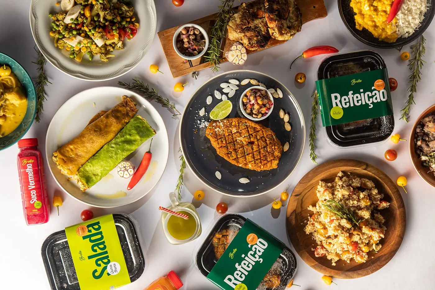 Detail of Packaging Illustrations: "Close-up of the Brotos packaging, highlighting the detailed illustrations of fresh vegetables and salad leaves, a true representation of the brand's fresh and vibrant offerings.
